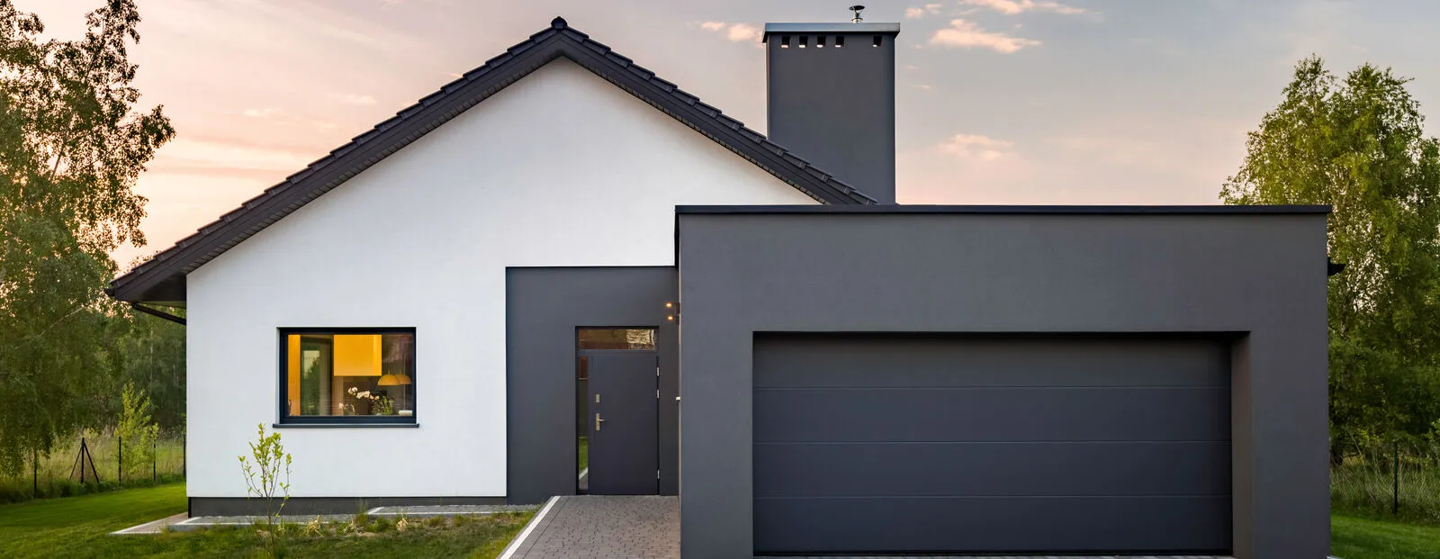 Modern house with garage.jpg